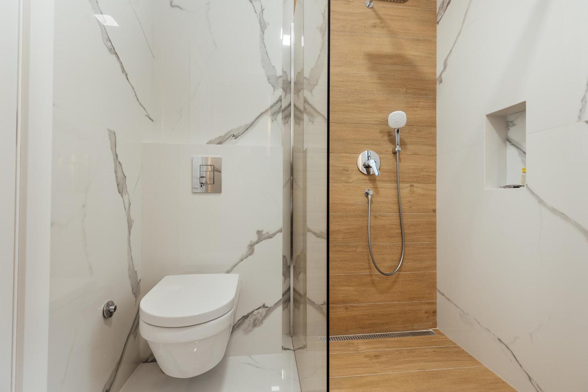 Savina Beachfront Oasis Herceg Novi Exterior foto